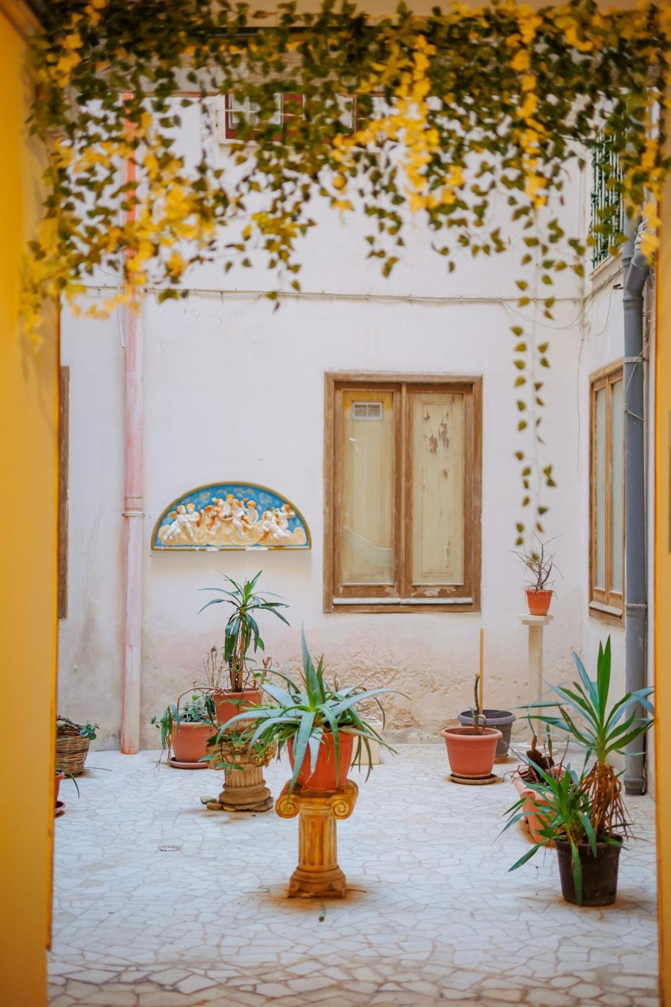 Attracco Apartment Trapani Buitenkant foto